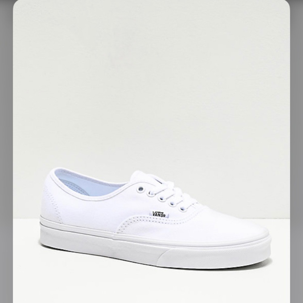 White vans size 7.0 men 8.5 women
